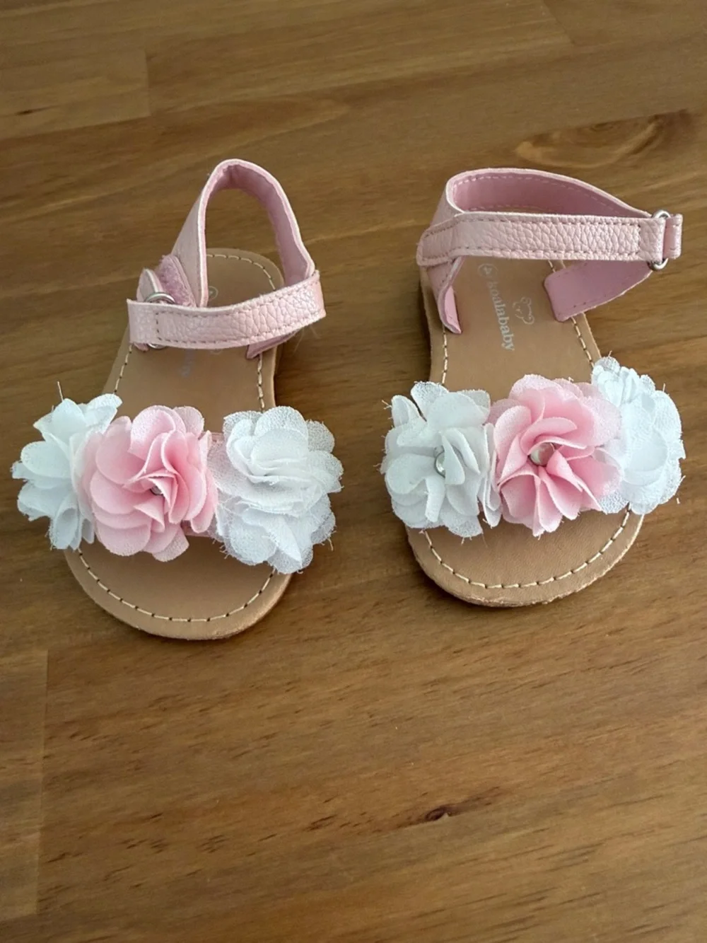Toddler Pink & White Flower Strap Sandals Size 4 Baby